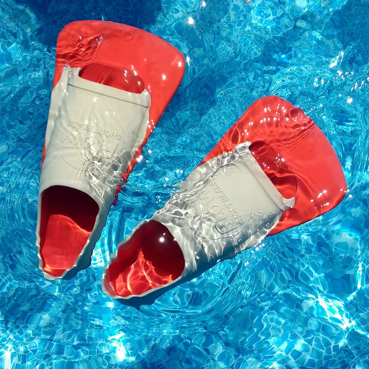 Flow Swim Gear Youth Rubber Short Blade Fins XS 3-5 (Blue) | Build Leg Strength & Endurance - view 4