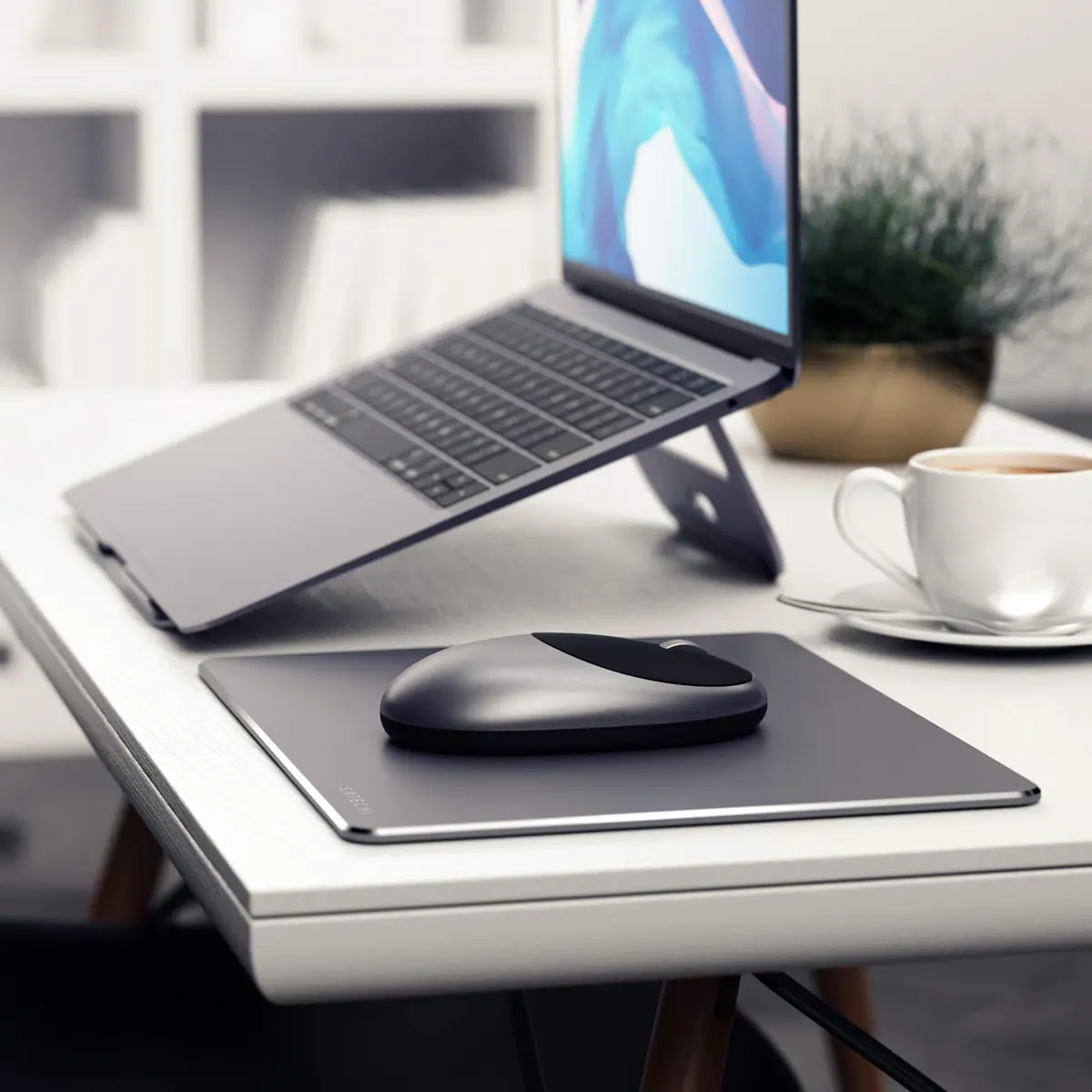 Satechi M1 Wireless Bluetooth Mouse, USB-C Rechargeable, Space Gray | 1200 DPI Optical Sensor - view 8