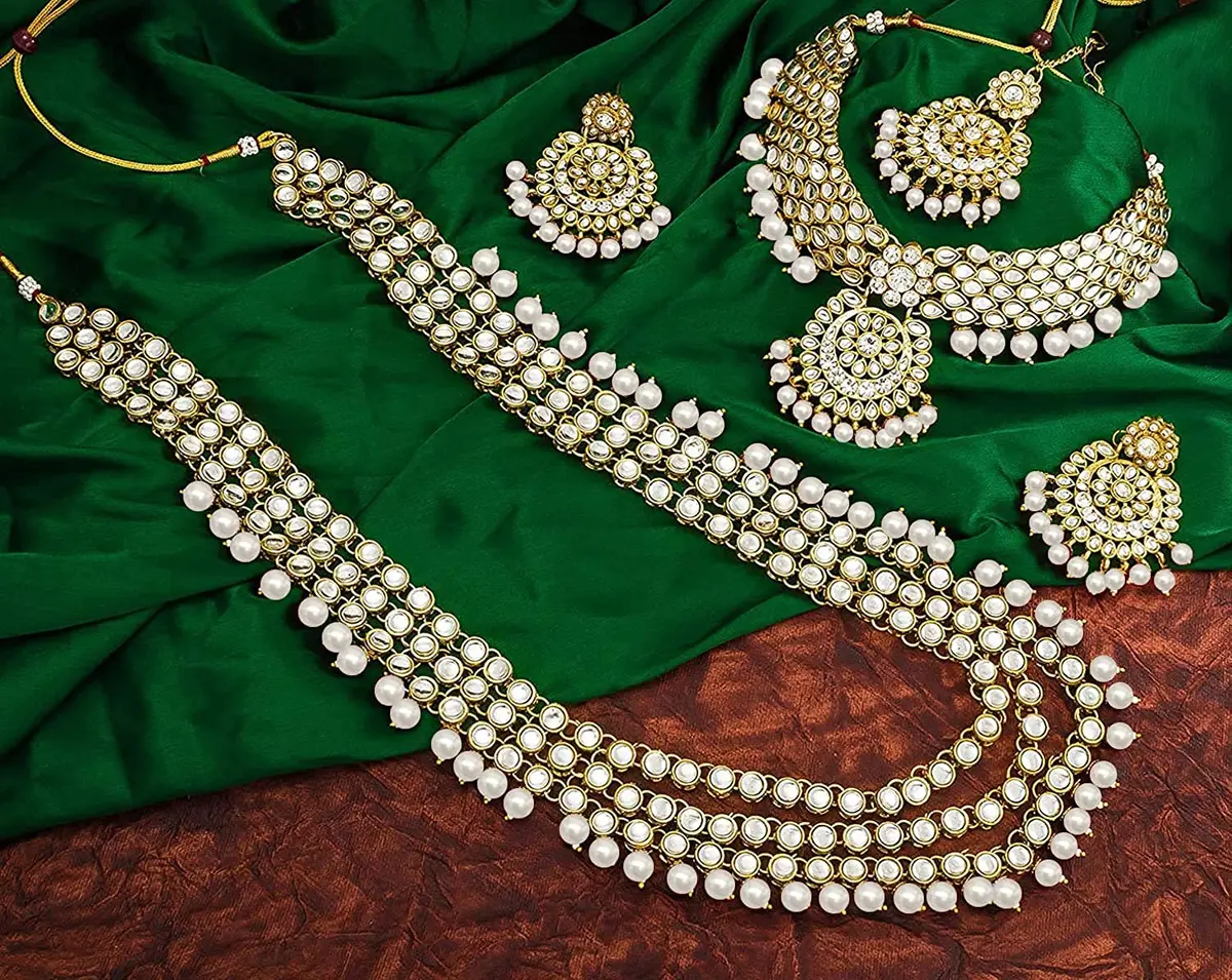 I Jewels 18k Gold Plated Kundan Pearl Bridal Necklace Set with Earrings & Maang Tikka | Traditional Indian Wedding Wear - view 9
