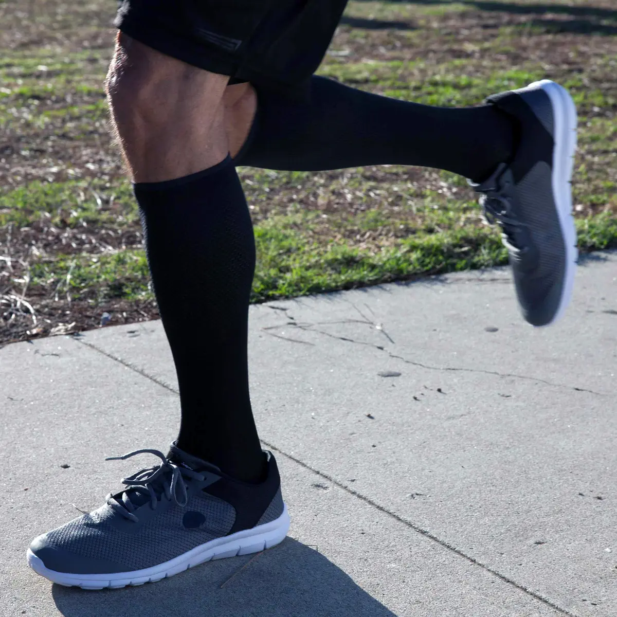 Copper Fit Easy-Off Knee High Compression Socks Small/Medium Black | Graduated Support for Circulation & Fatigue - view 3