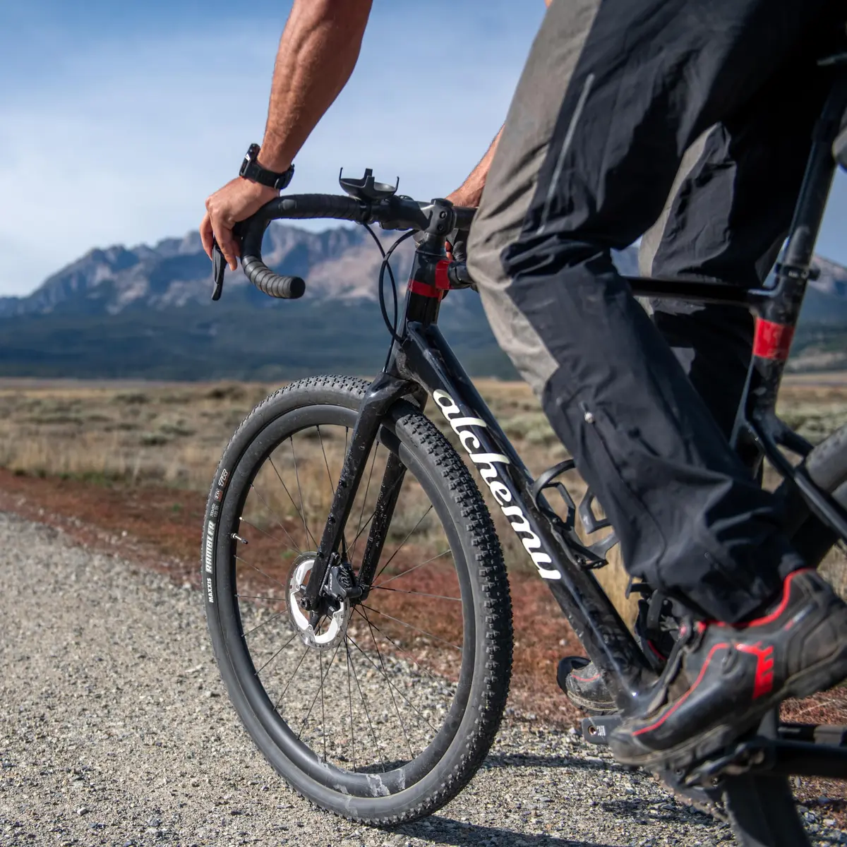 Maxxis Rambler 700x40C Tubeless Gravel Tire | Dual Compound & SilkShield for Speed & Control - view 4