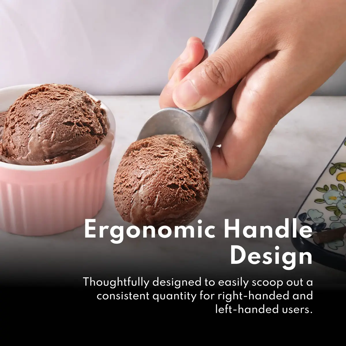 New Star Foodservice Ice Cream Scoop (Size 12) | 1.5 oz Portion, Aluminum, Yellow Handle - view 5