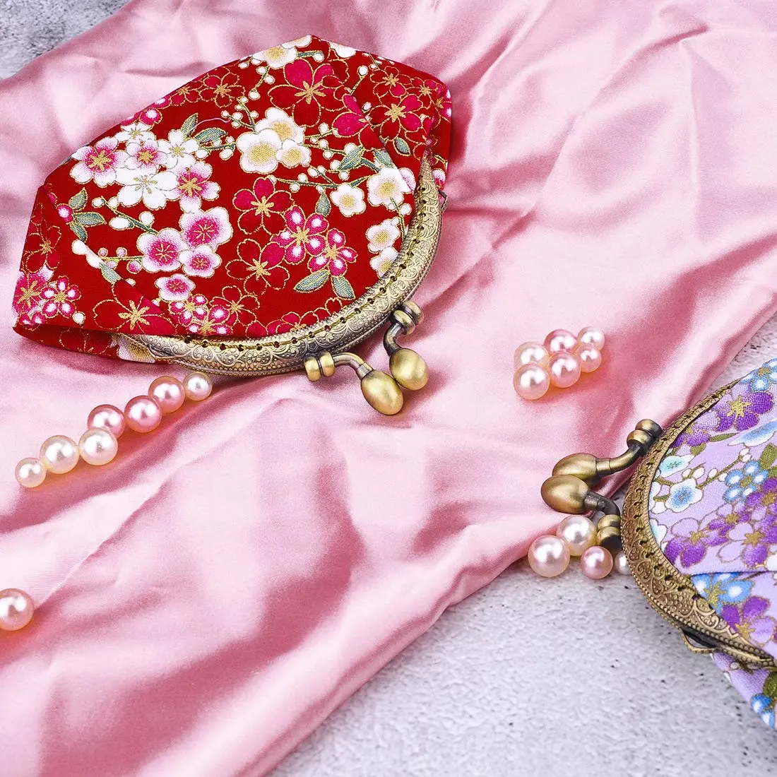 Oyachic Coin Purse, Floral Change Purse, Vintage Coin Pouch, Small Wallet with Kiss Lock Clasp for Women, Girls, Red | Compact & Durable Canvas - view 3