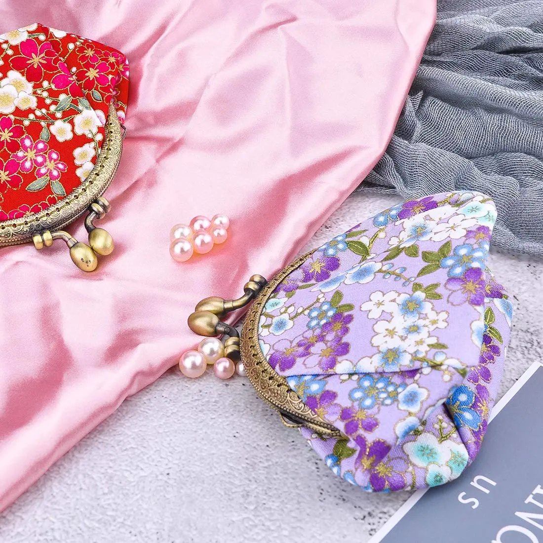 Oyachic Coin Purse, Floral Change Purse, Vintage Coin Pouch, Small Wallet with Kiss Lock Clasp for Women, Girls | Compact & Durable Canvas Design - view 5