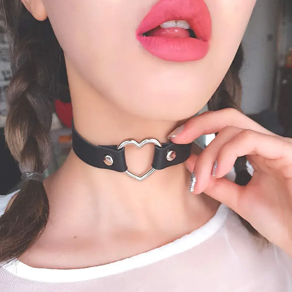 ETHOON Love Heart PU Leather Choker Necklace Collar Chain Black | Adjustable Snap Closure - view 2