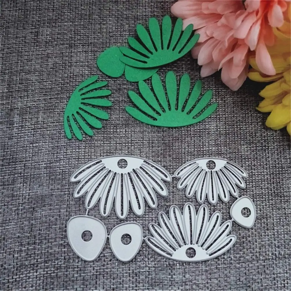 LZBRDY Daisy Flower Metal Cutting Dies | High-Carbon Steel Craft Die for Scrapbooking & Card Making (100*56mm) - view 3