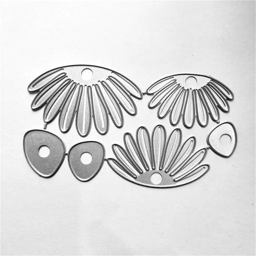 LZBRDY Daisy Flower Metal Cutting Dies | High-Carbon Steel Craft Die for Scrapbooking & Card Making (100*56mm) - view 4