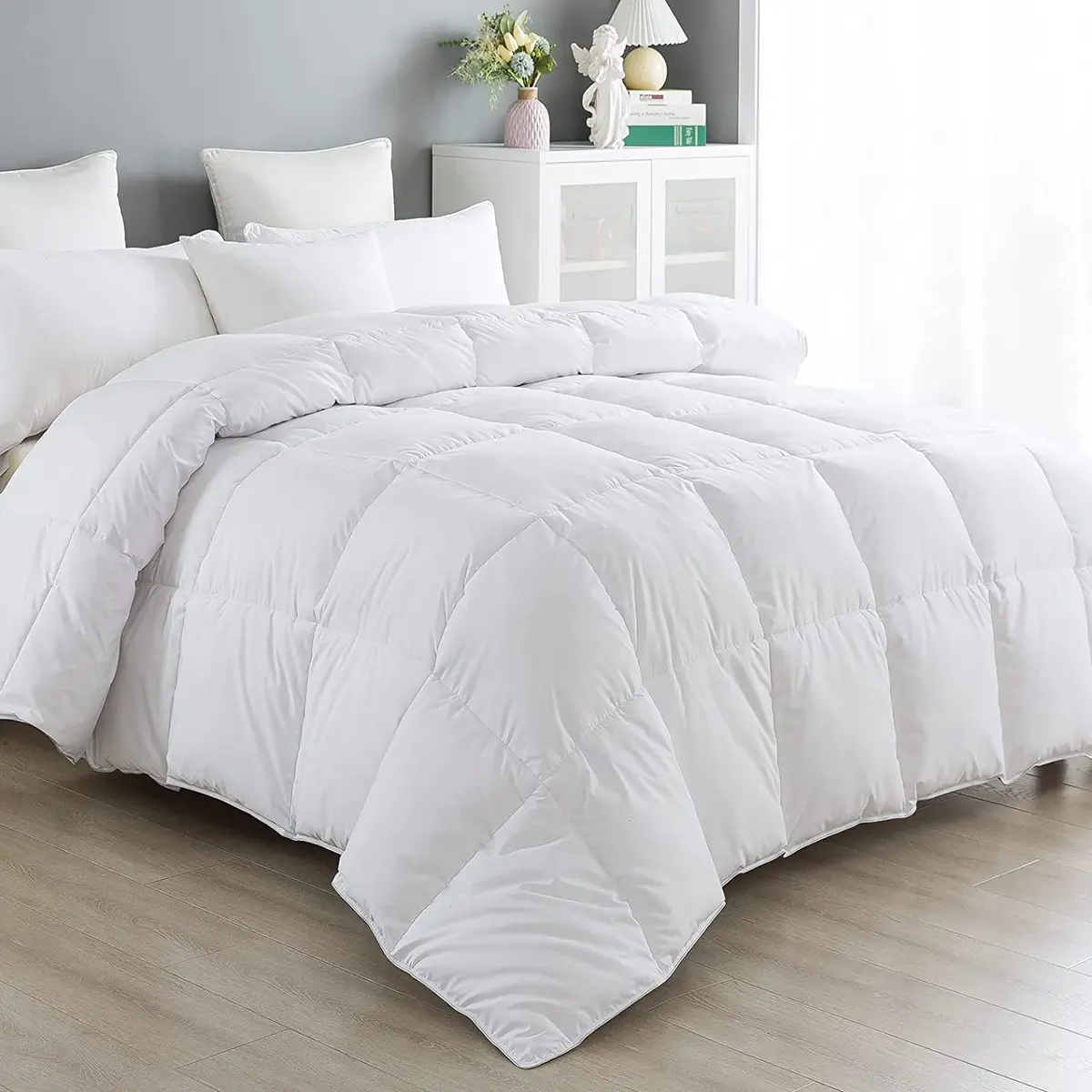 Cozynight White Comforter Full 82"x86" | All-Season Lightweight Breathable Reversible Comforter - view 2
