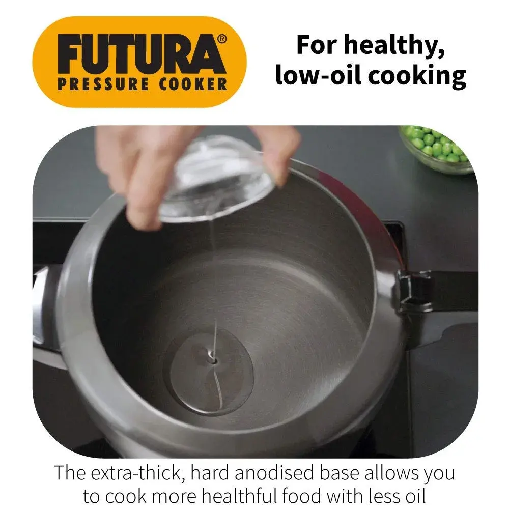 Hawkins Futura Pressure Cooker 2 Liter (67.6 Fl Oz) | Museum Displayed Design - view 3