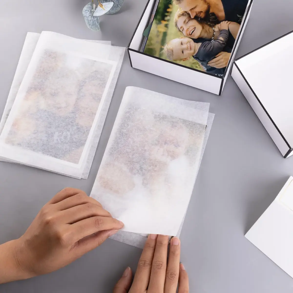Lineco Buffered Acid-Free Interleaving Tissue 11"x14" (27.94cm x 35.56cm) | Archival Paper Extends Life of Pictures, Photographs, Artwork and Textiles - view 7