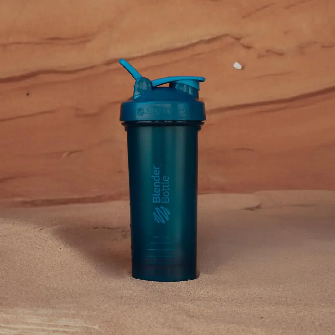 BlenderBottle Classic V2 Shaker Bottle 828 ml (28 oz) Ocean Blue | Leakproof Mixing for Protein & Smoothies - view 7