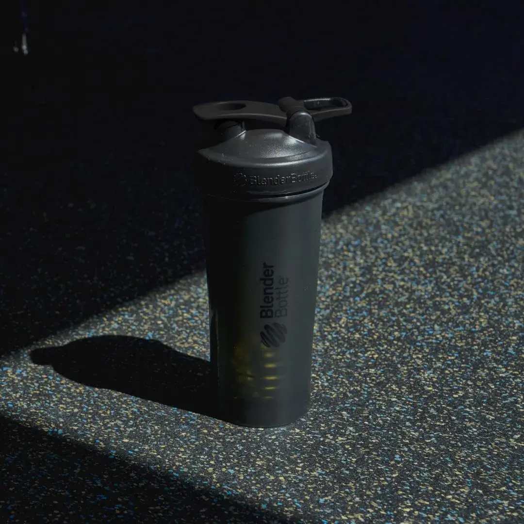 BlenderBottle Classic V2 Shaker Bottle 600ml (20 oz) | Patented Mixing System - view 6
