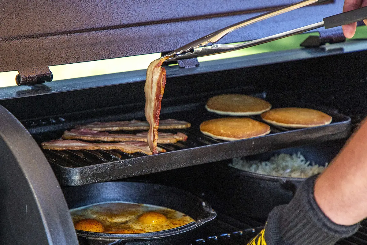Pit Boss 10"x20" Cast Iron Griddle | Reversible, Re-seasoned, Durable - view 5