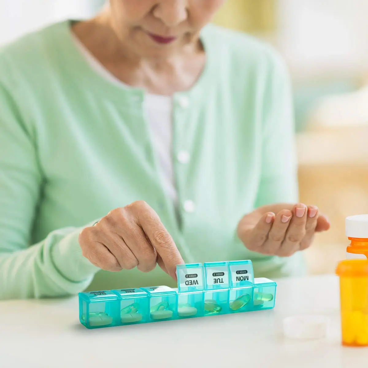 Sukuos Monthly Pill Organizer 28 Day Moisture-Resistant Large Case for Vitamins & Supplements - view 7