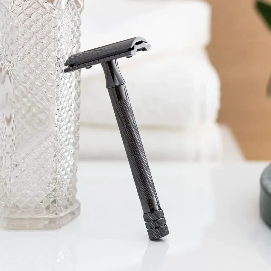 MERKUR 23B Double Edge Safety Razor - Black Long Knurled Brass Handle | German Craftsmanship, Plastic-Free - view 8