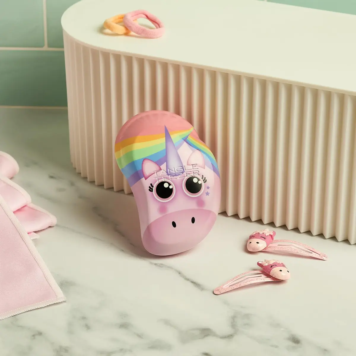 Tangle Teezer Original Detangler Mini Hair Brush for Kids, Rainbow Unicorn (10cm x 6cm x 4.5cm) - view 6