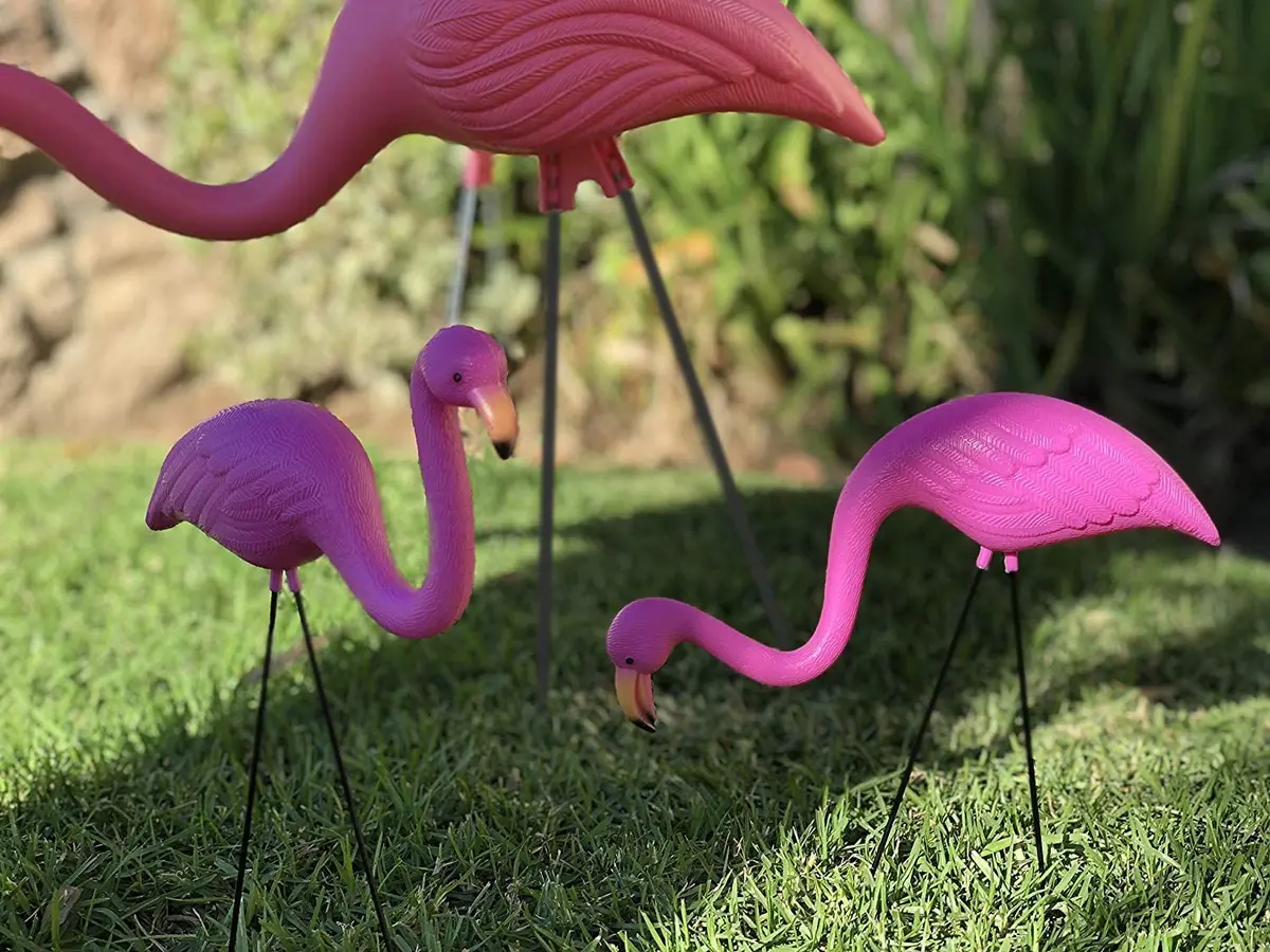GiftExpress Pink Flamingos Yard Decorations 4 Pack 35.5cm (14" Tall) | Lawn Ornaments & Garden Decor for Outdoor Parties - view 2