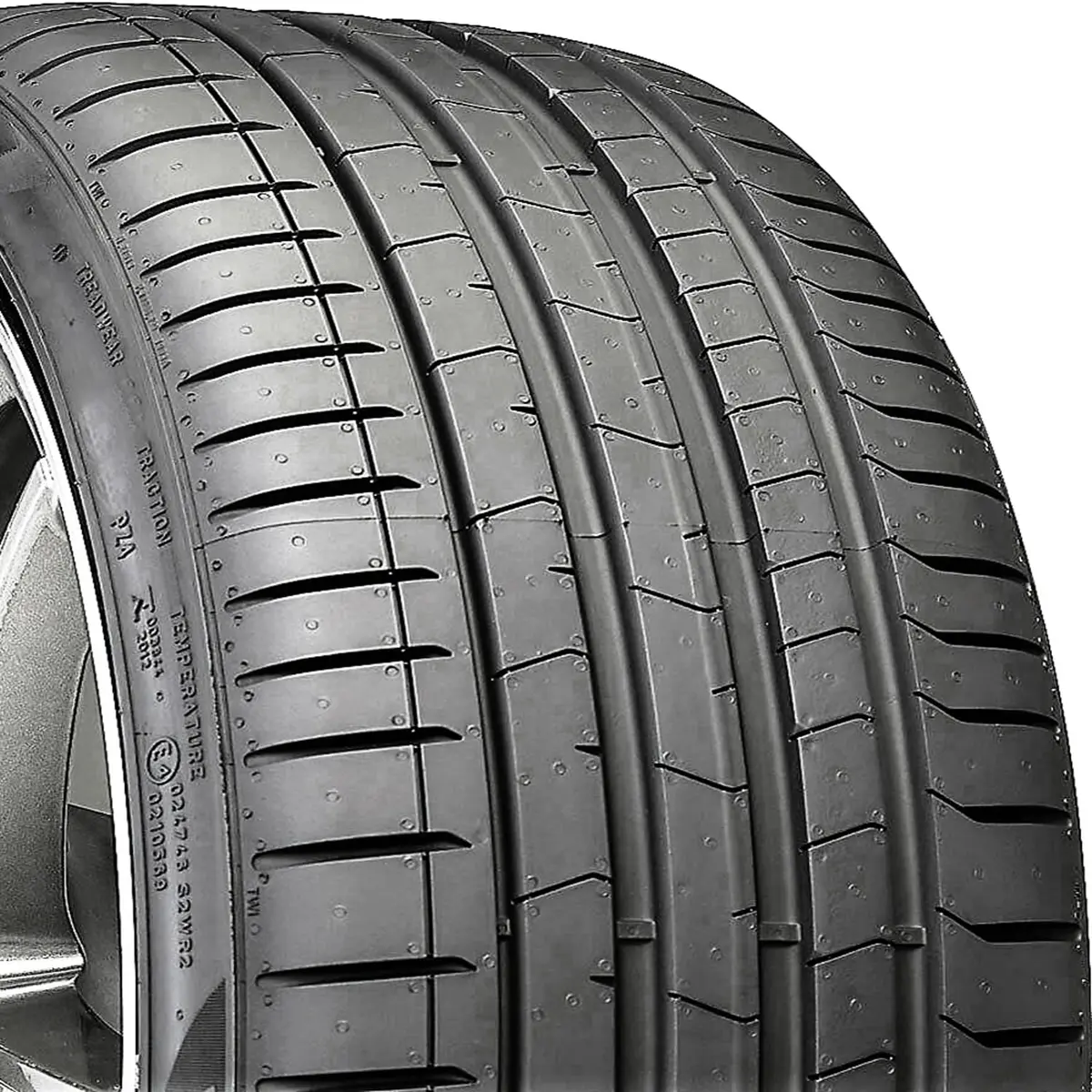 Crop Max P Zero (PZ4-Sport) 275/40R22 107Y XL | Ultra-High Performance Tire for Passenger Cars - view 2