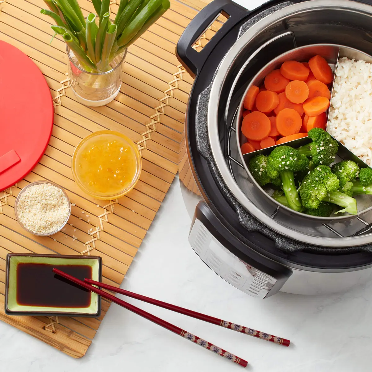 Instant Pot Round Nonstick Cook/Bake Pan with Lid & Divider | 7" 32oz Compatible with 6 & 8 Quart - view 9
