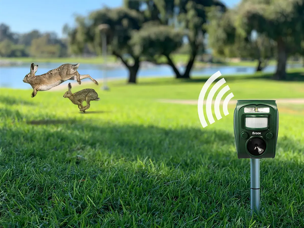 Broox Solar Animal Repellent Ultrasonic Pest Repeller with Motion Detection & LED Flashing Light | 11.5cm (4.5in) Width - view 7