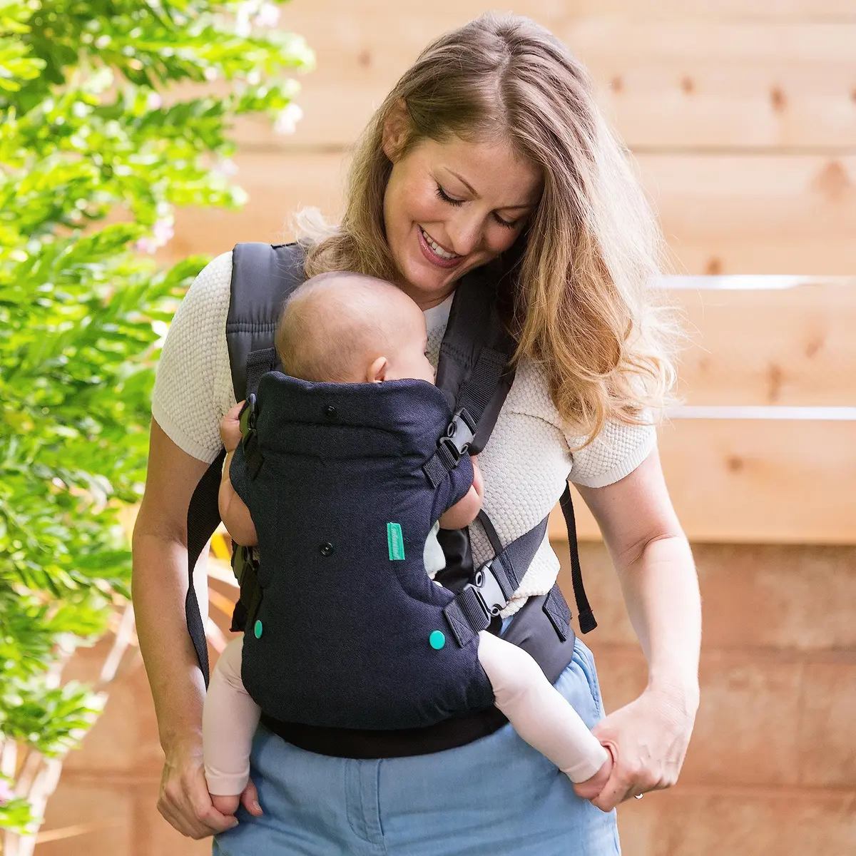 Infantino Flip 4-in-1 Baby Carrier Convertible Ergonomic, Black Denim | Adjustable, Ergonomic & Grow-with-Your Baby (70-120 chars) - view 6