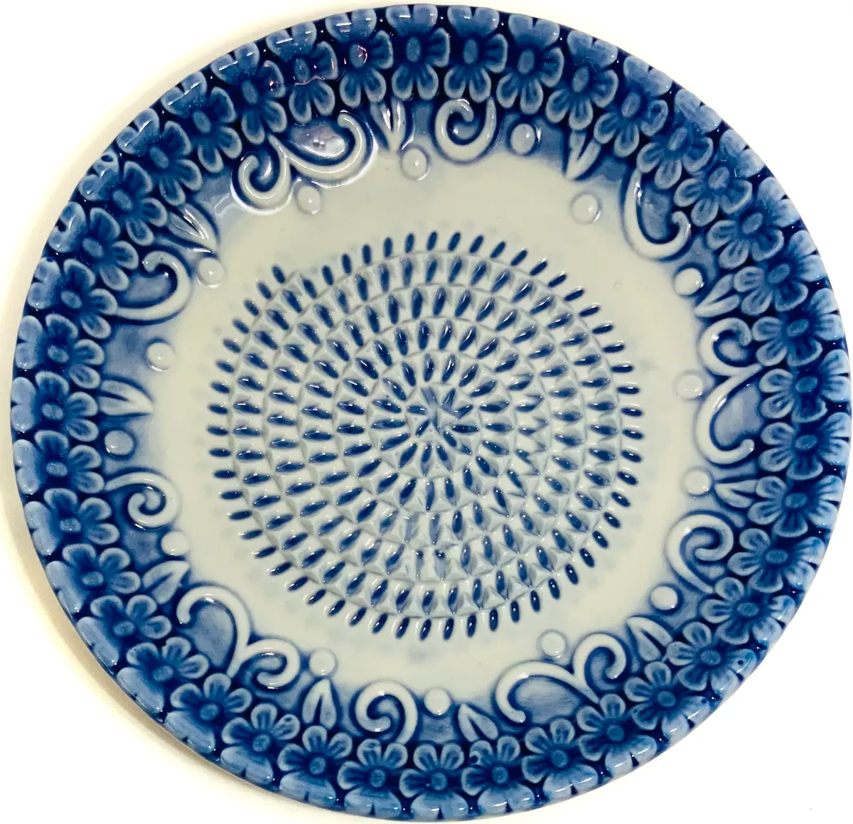 BonCera Ceramic Garlic Grater Plate 4-Piece Set - Blue Embossed | Versatile Kitchen Tool for Garlic, Ginger & Fruits - view 4