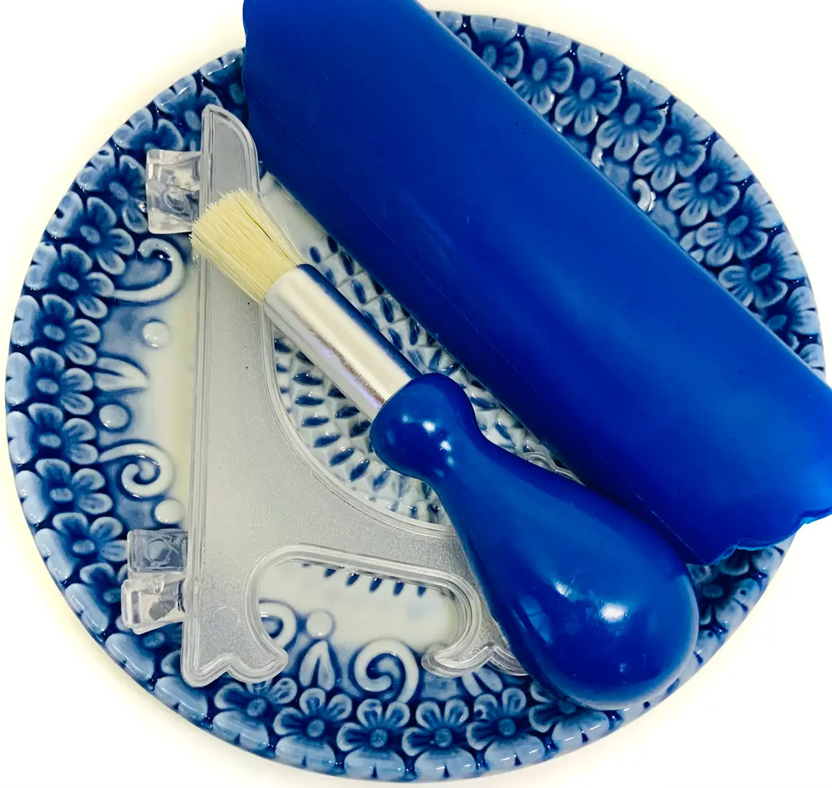 BonCera Ceramic Garlic Grater Plate 4-Piece Set - Blue Embossed | Versatile Kitchen Tool for Garlic, Ginger & Fruits - view 3