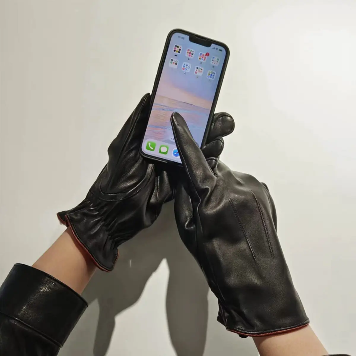 MaxW Sheepskin Leather Gloves for Men - Winter Warm Touchscreen Black Size M - view 5