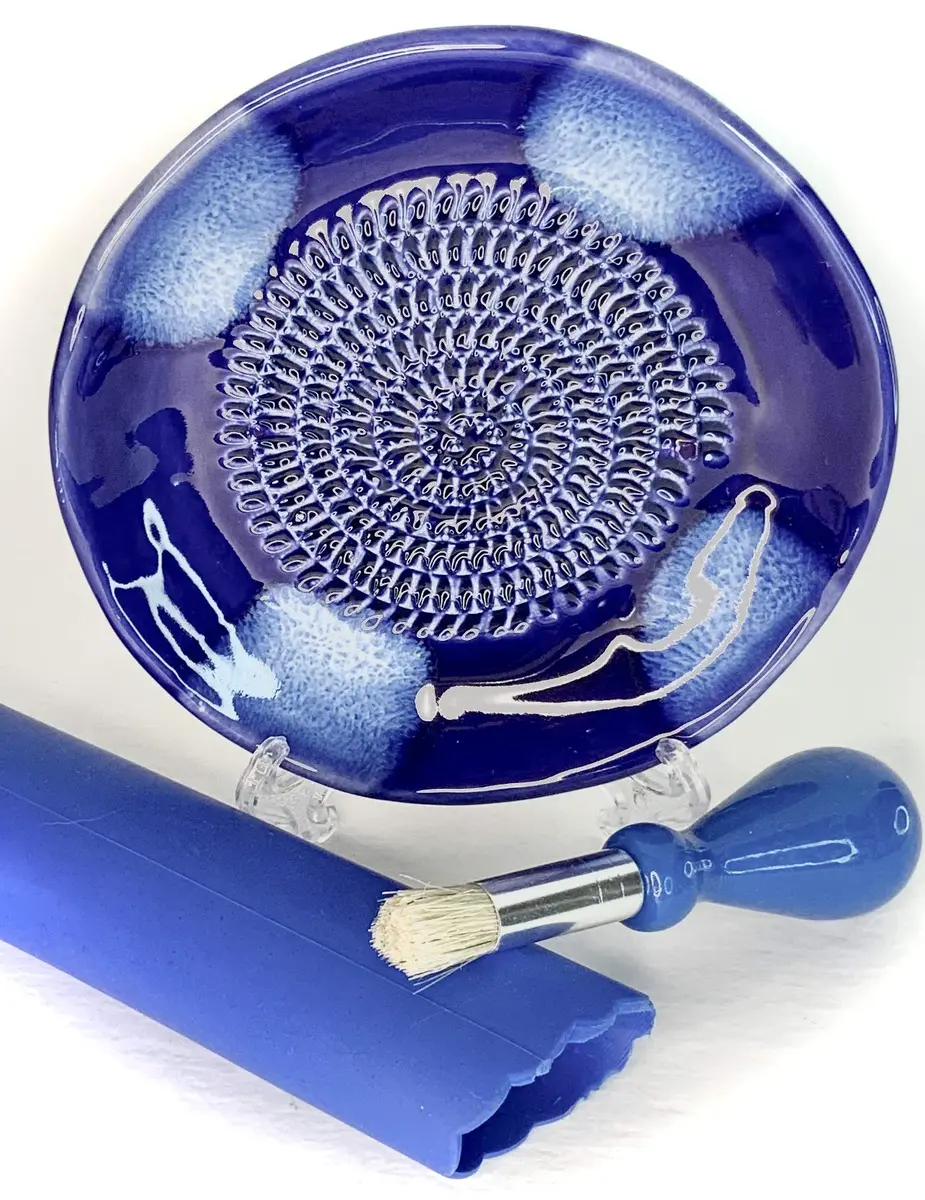 BonCera Ceramic Garlic Grater Plate 4-Piece Set - Blue Cross Glazed | Versatile Kitchen Tool for Garlic, Ginger & Fruits - view 6