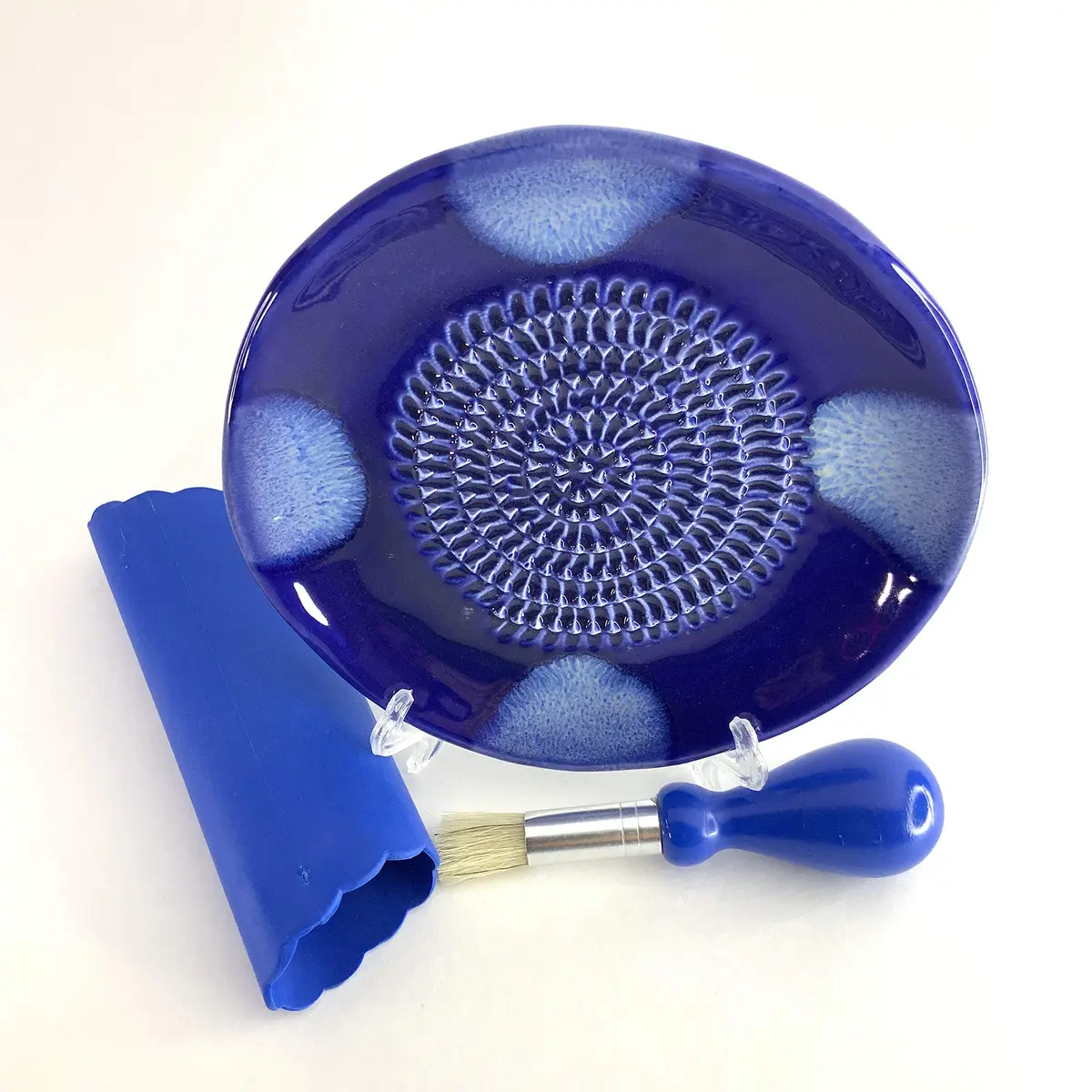 BonCera Ceramic Garlic Grater Plate 4-Piece Set - Blue Cross Glazed | Versatile Kitchen Tool for Garlic, Ginger & Fruits - view 7
