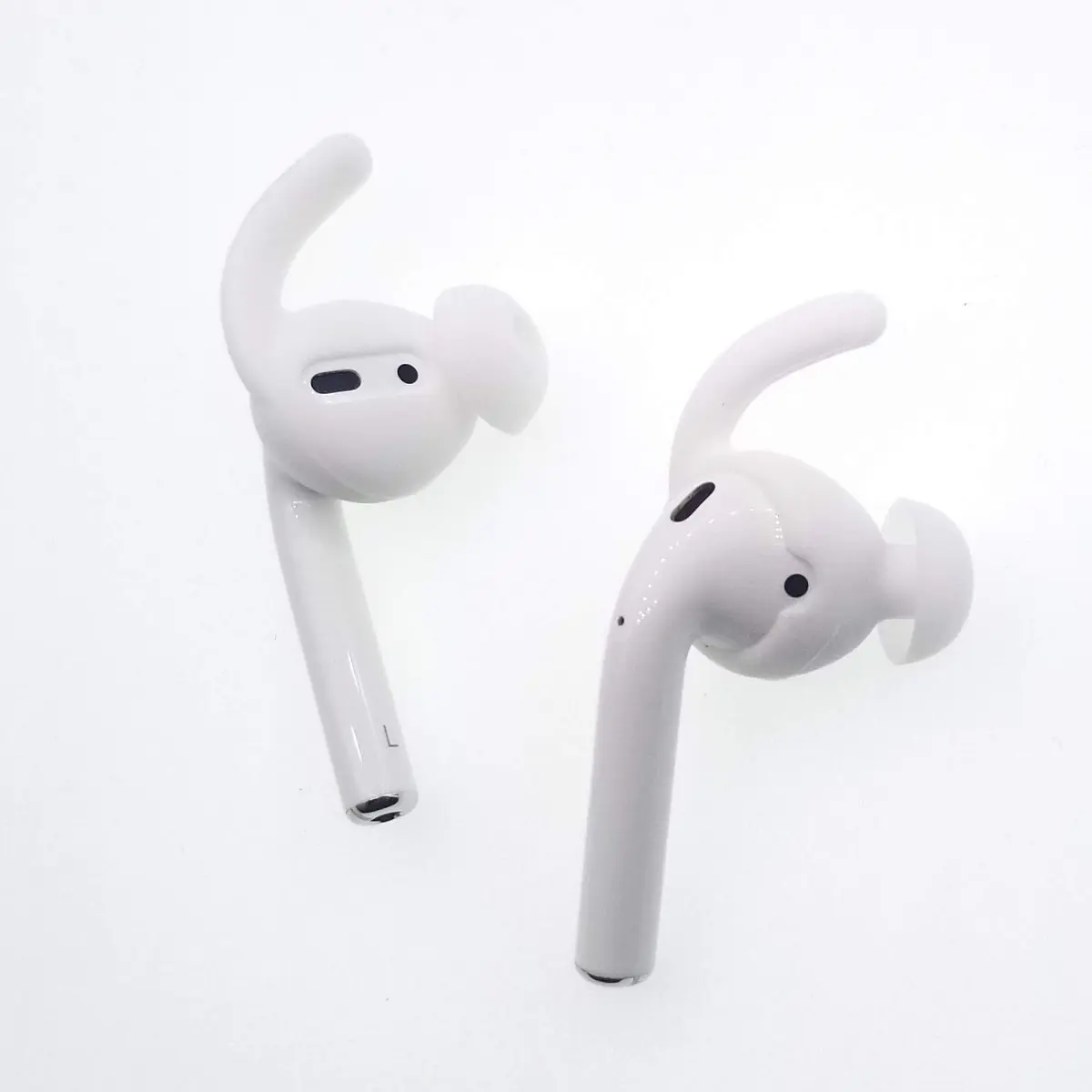 REEYEAR Anti-Slip Earhooks for Apple AirPods 1 & 2, Soft Silicone Skin, Sound Enhancement, 2 Pairs White - view 8
