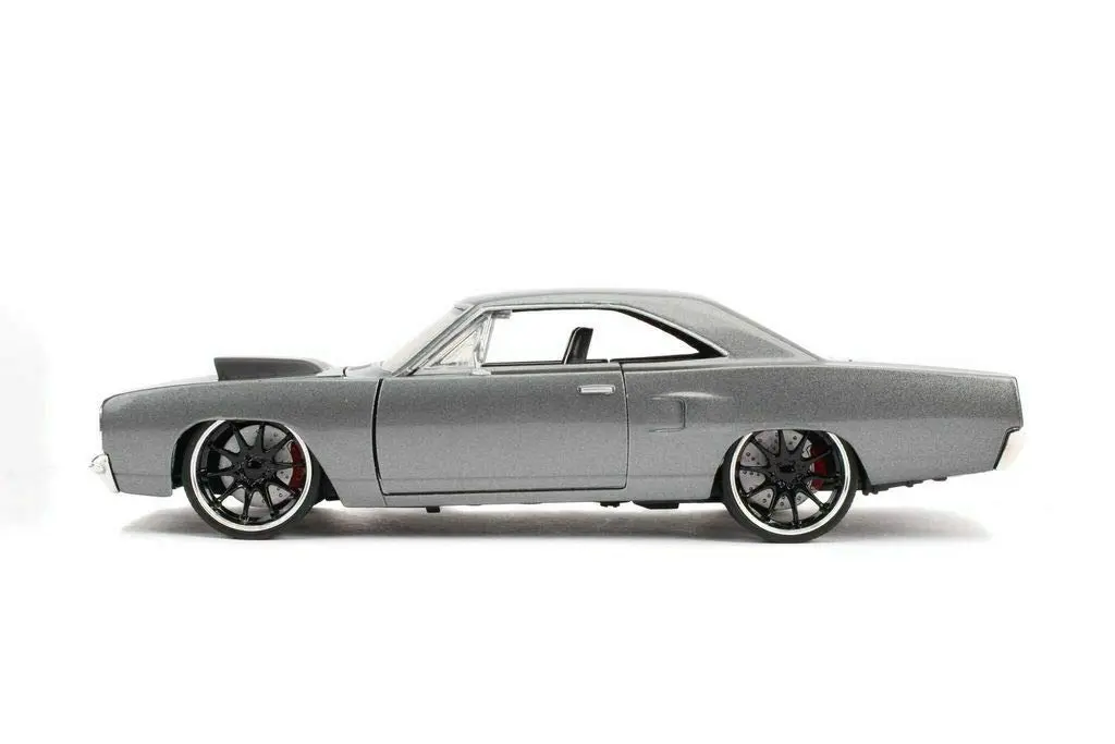 Jada Fast & Furious Dom's 1970 Plymouth Roadrunner 1:24 Scale Die-cast Car | Authentic Movie Replica - view 4
