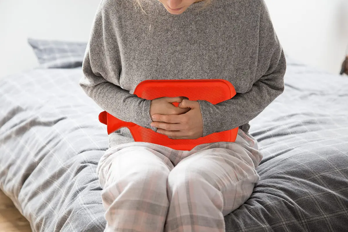 SteadMax 2 Pack Hot Water Bottles 2L | Durable Rubber Heat Therapy for Pain Relief - view 3
