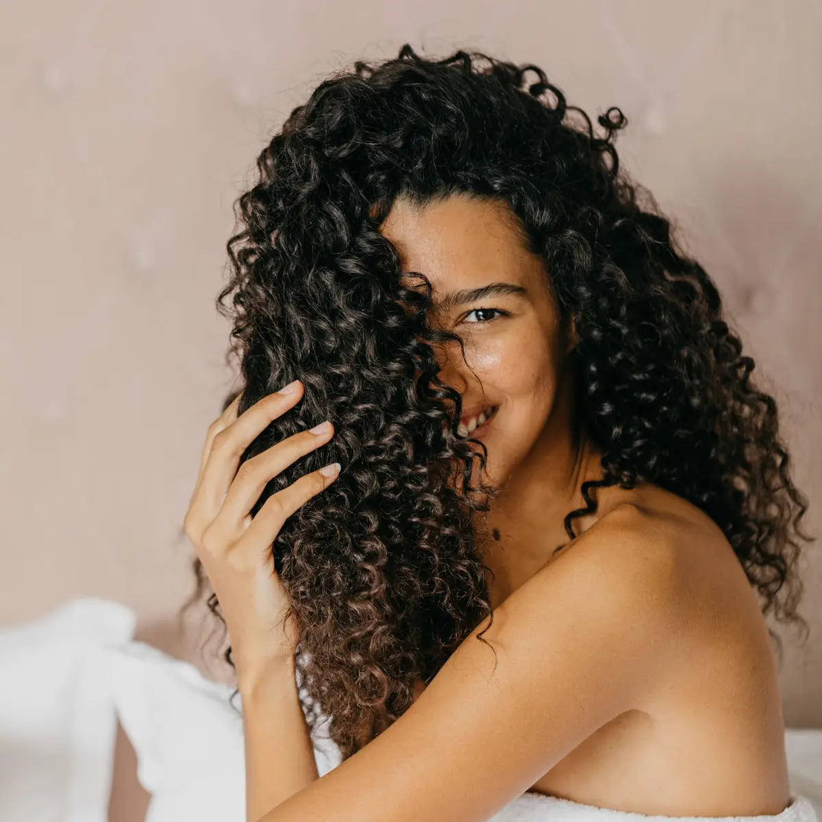 Mirta De Perales Curl Defining Cream 240ml (8 Fl Oz) | Defines Curls & Waves with Coconut Oil - view 4
