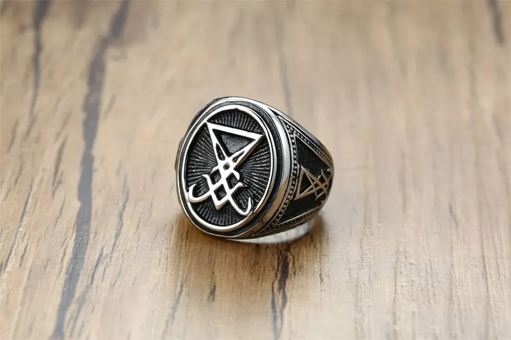 VNOX Sigil of Lucifer Seal of Satan Symbol Signet Ring Band for Men, Talisman Amulet Jewelry (Silver-Lucifer, Size 9) - view 3