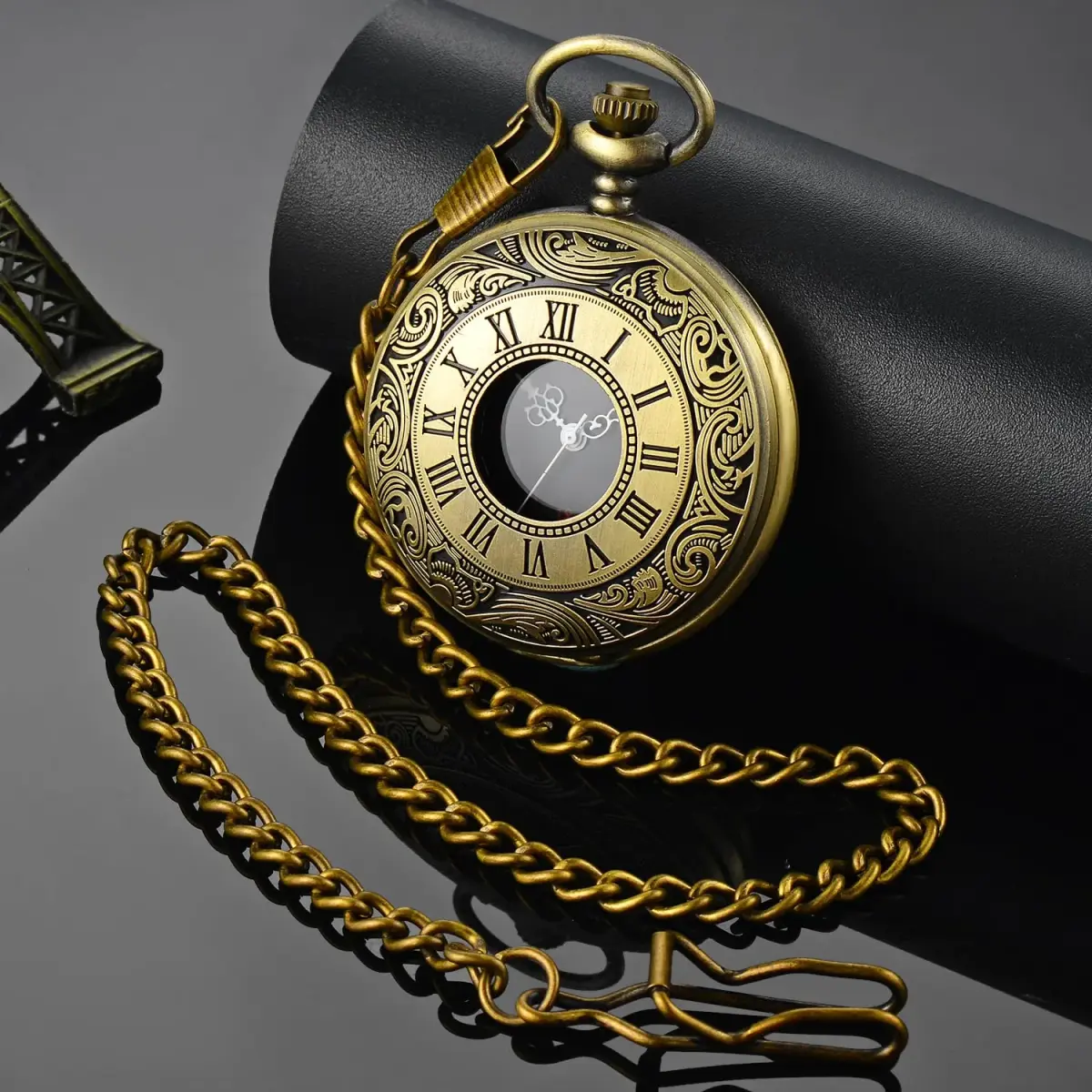 LYMFHCH Vintage Pocket Watch with Chain, 4.6cm Case | Classic Roman Numerals Quartz Wristwatch for Gifts - view 2