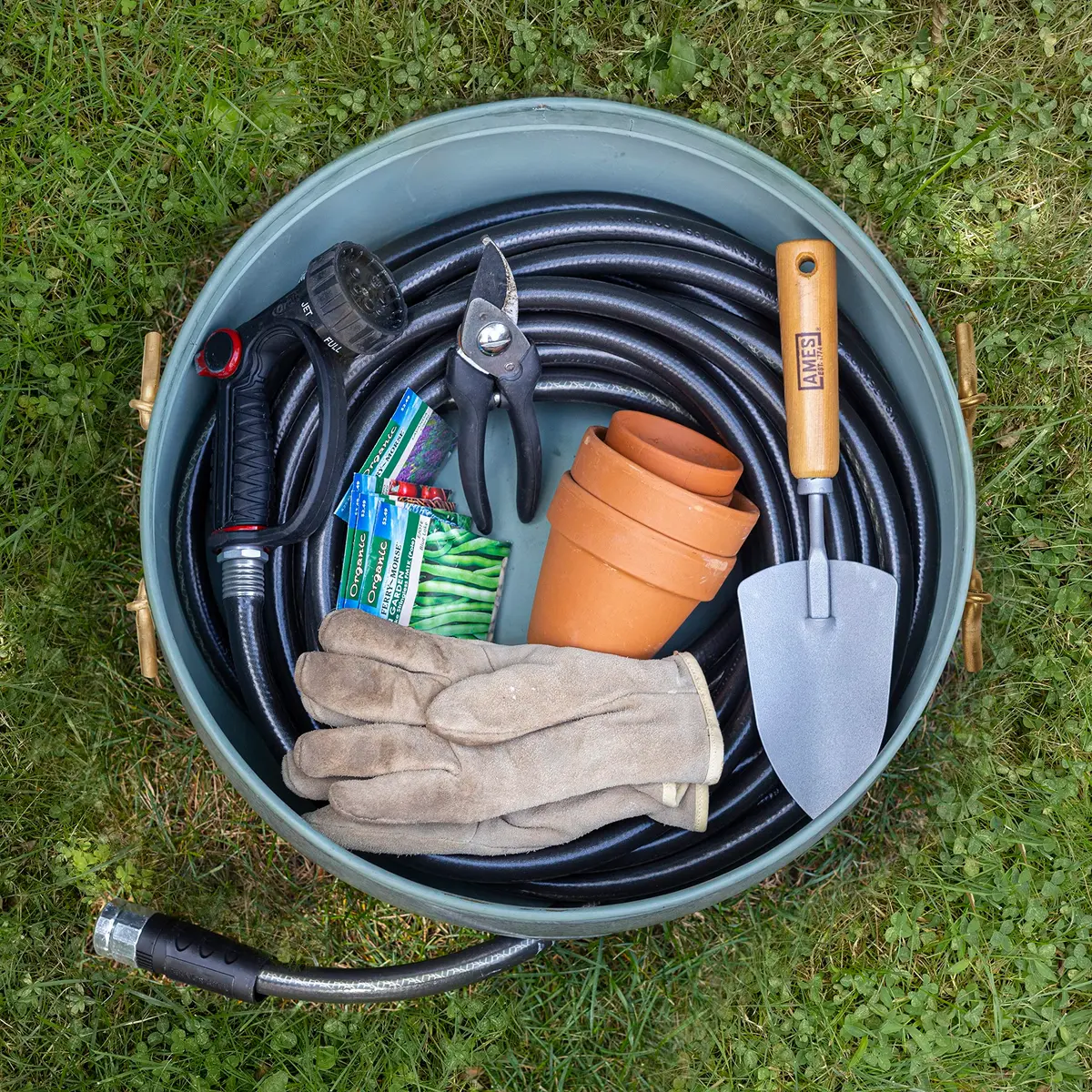 Good Directions Sedona Hose Pot with Lid, Brass Accents, 17.5"L x 17.5"W x 13.5"H | Holds up to 100-Feet of Hose - view 2