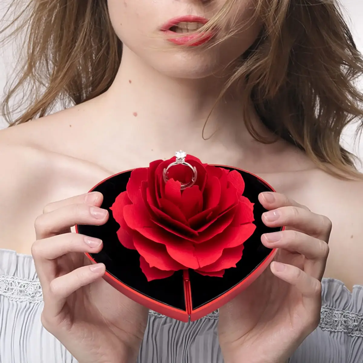 wonuu Red Heart Rose Ring Box for Proposal & Engagement | 13.5 cm (5.3 in) - view 3
