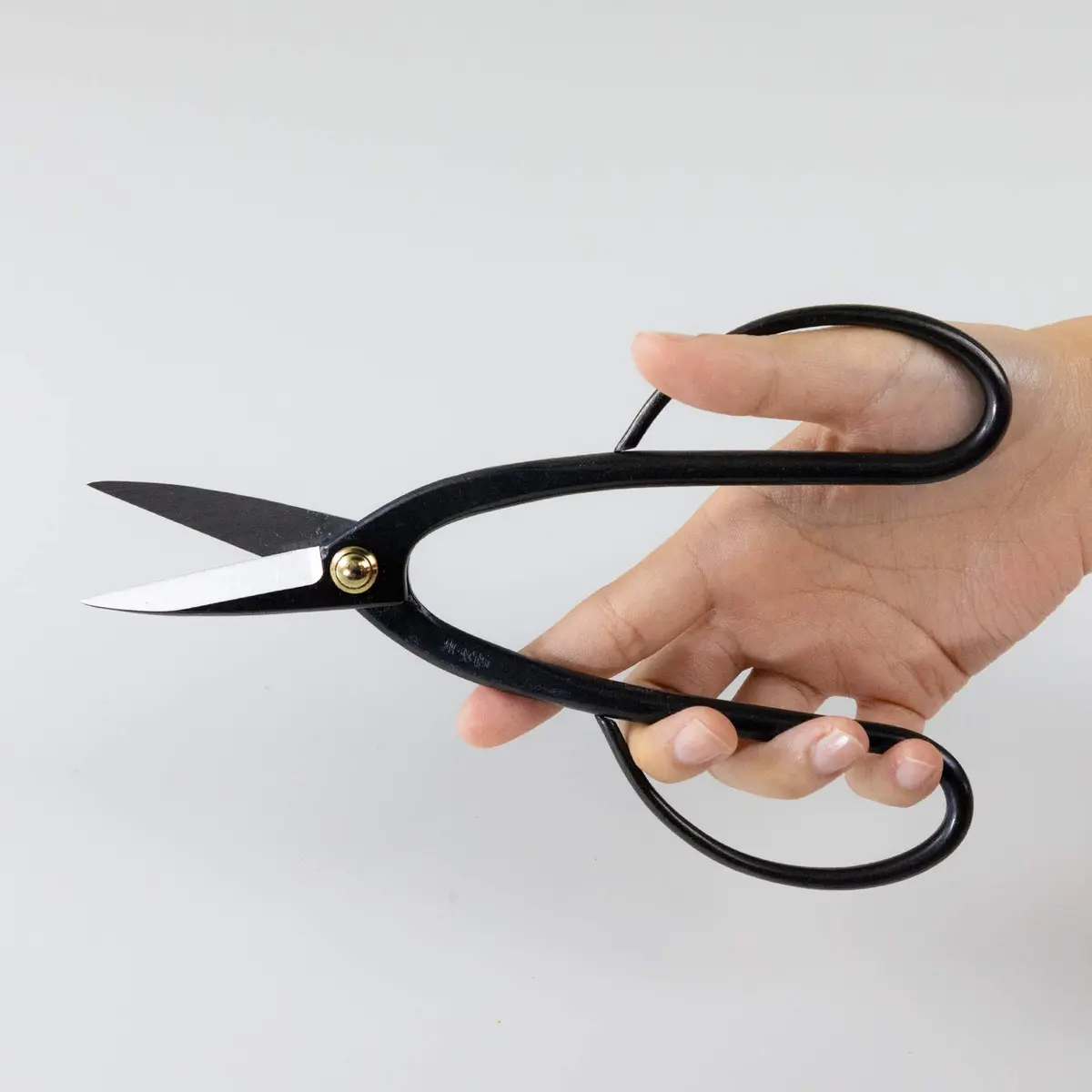 Wazakura Ashinaga Bonsai Pruning Scissors 200mm (7.87in) | Precision Carbon Steel Cut for Delicate Bonsai & Floristry - view 7
