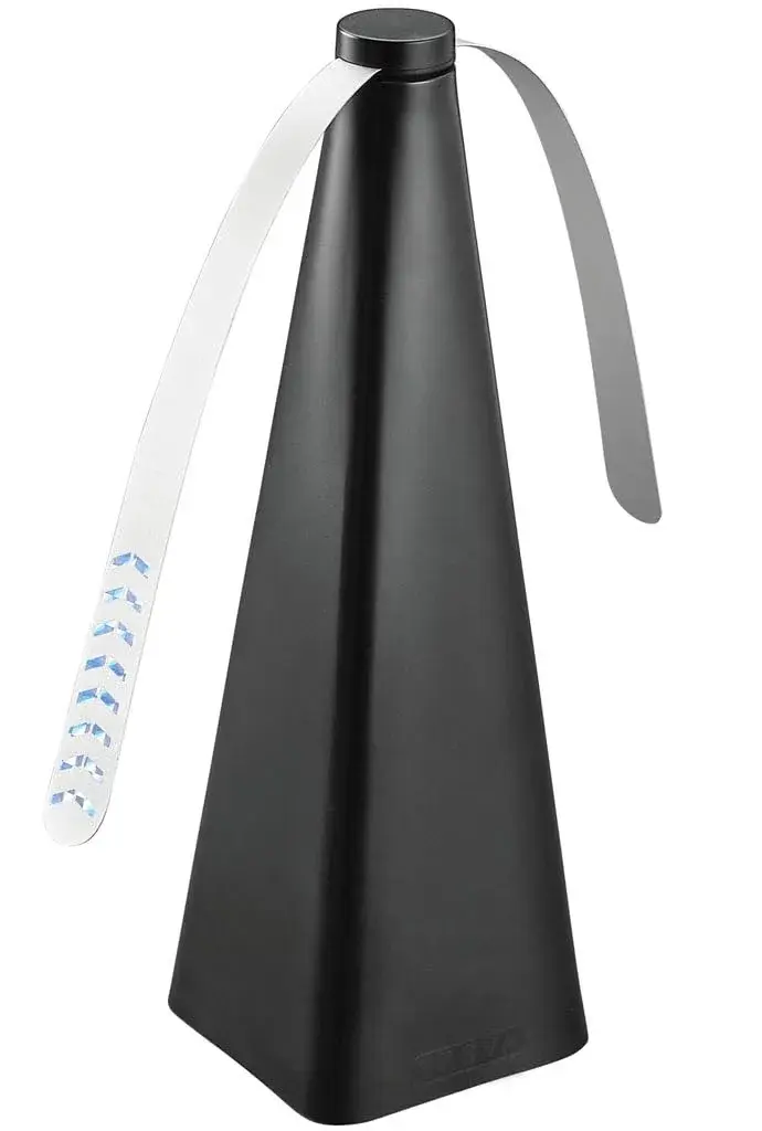 Treva Bug Fan Fly Deterrent with Holographic Blades Black | Battery Powered, 10-inch Height - main product image