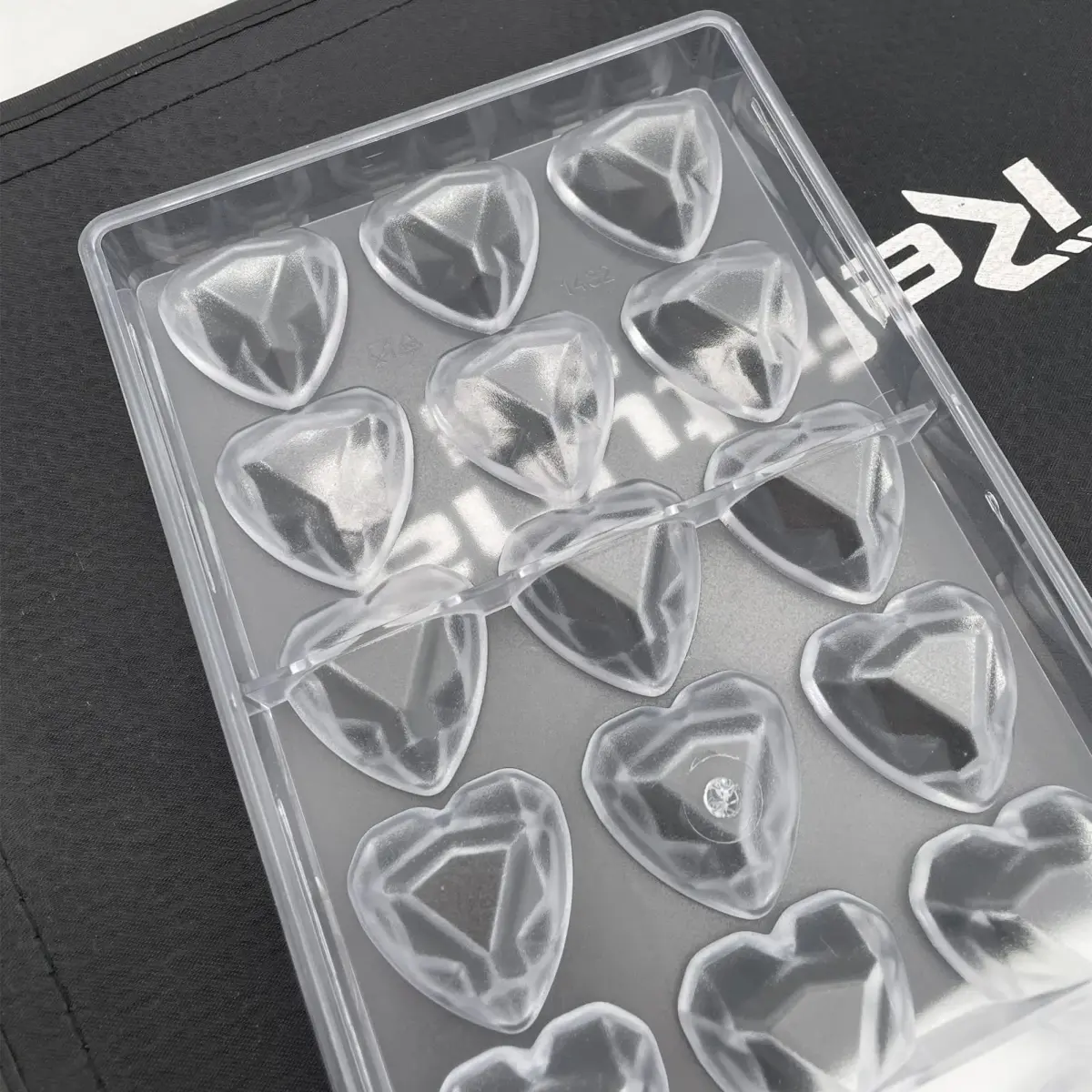 Goldbaking Diamond Heart Chocolate Mold Polycarbonate Candy Tray | 21 Cavities, 16.15ml Each - view 8