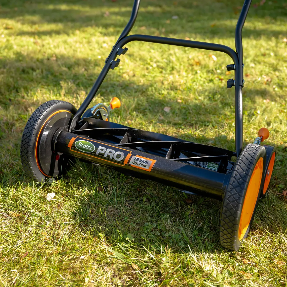 Scotts 716-18S 18-Inch 7-Blade Push Reel Lawn Mower, Green | Quiet, Effortless Grass Cutting - view 3