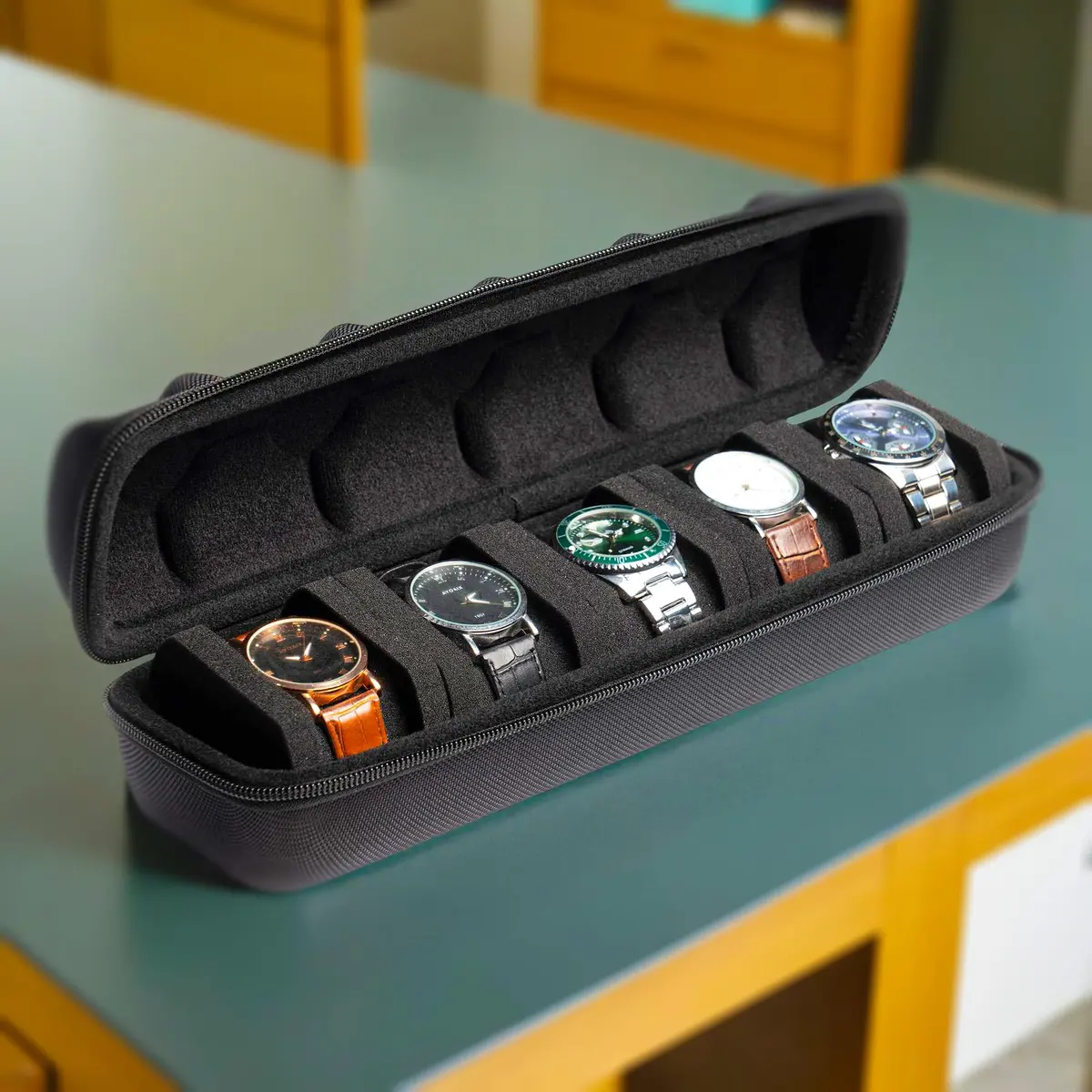 AUKURA Hard Watch Travel Case, 5 Slot | Compact & Durable Travel Organizer with Anti-Move Pillow - view 2