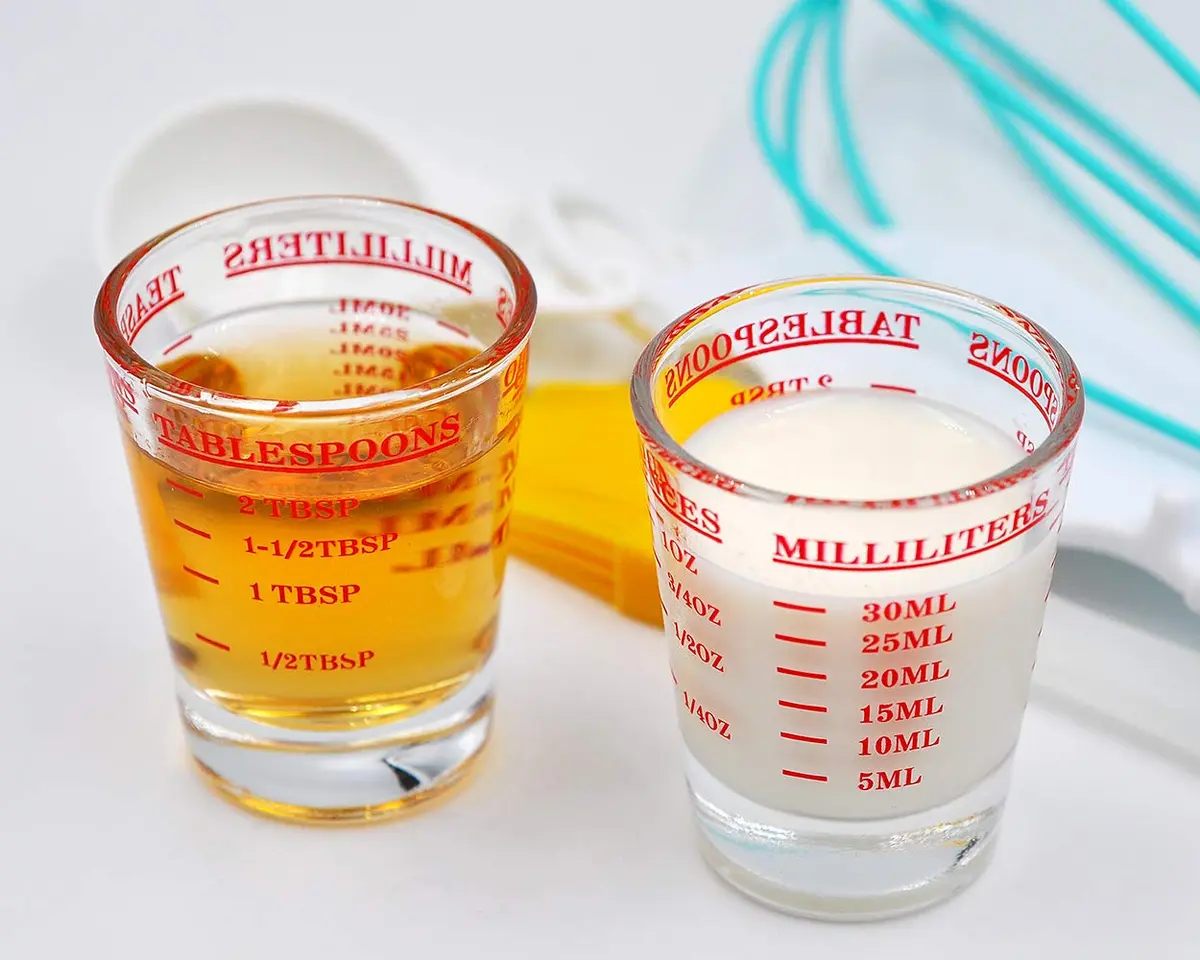 DS. DISTINCTIVE STYLE Red 30ml (1 Fl Oz) Measuring Cup Set | Precise Liquid & Dry Ingredient Measurement - view 4