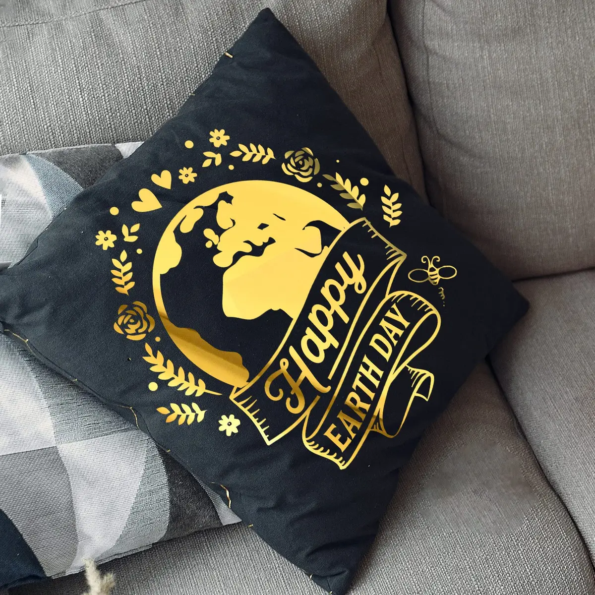 VINYL FROG Gold Metallic Foil Heat Transfer Vinyl Roll 12" x5ft | Chrome HTV for T-Shirts & DIY - view 8