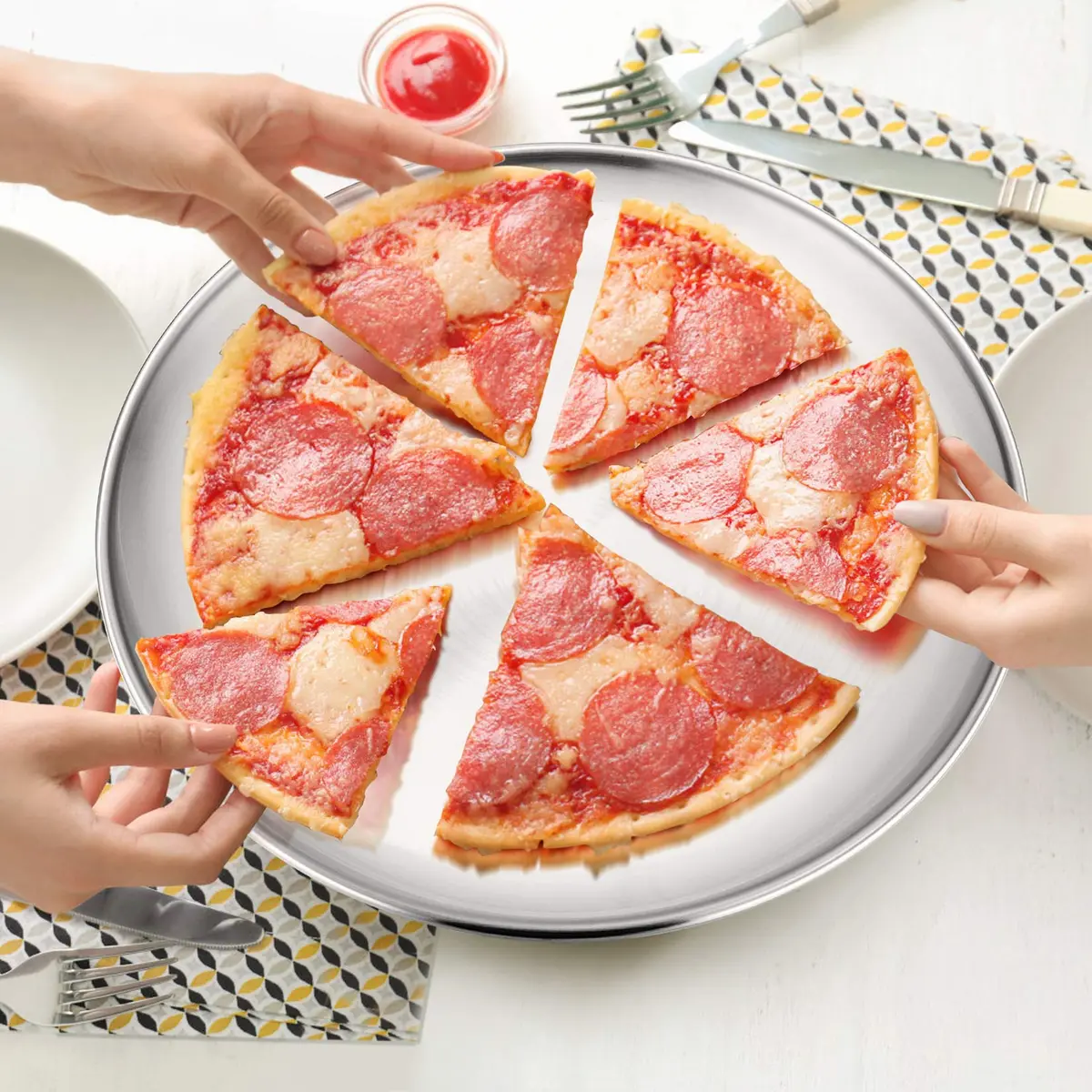 P&P CHEF 12 Inch Pizza Pan, Stainless Steel Baking Tray for Oven, Silver - view 4