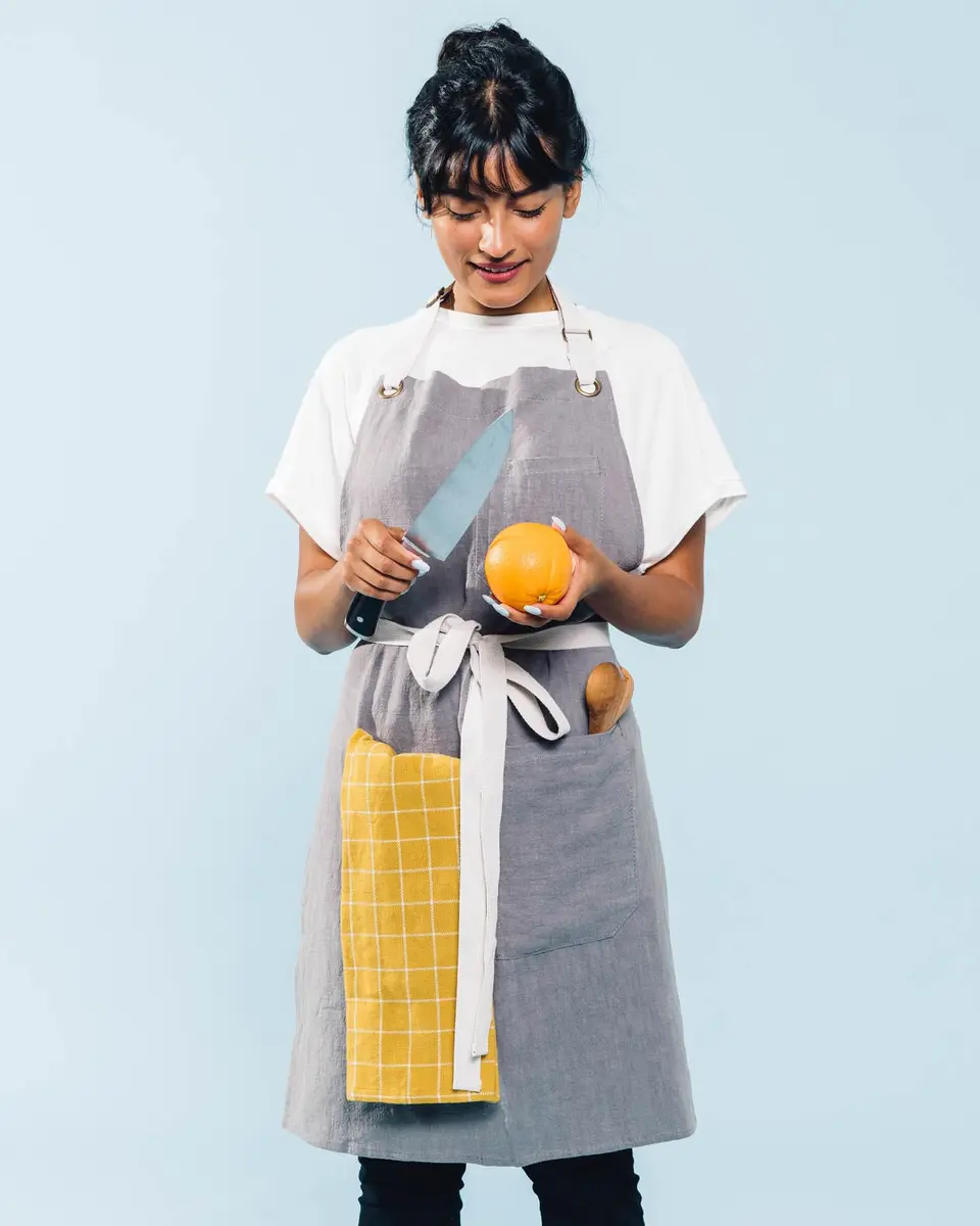 Caldo Linen Kitchen Apron for Cooking | Adjustable with Pockets, Unisex, Grey - view 4