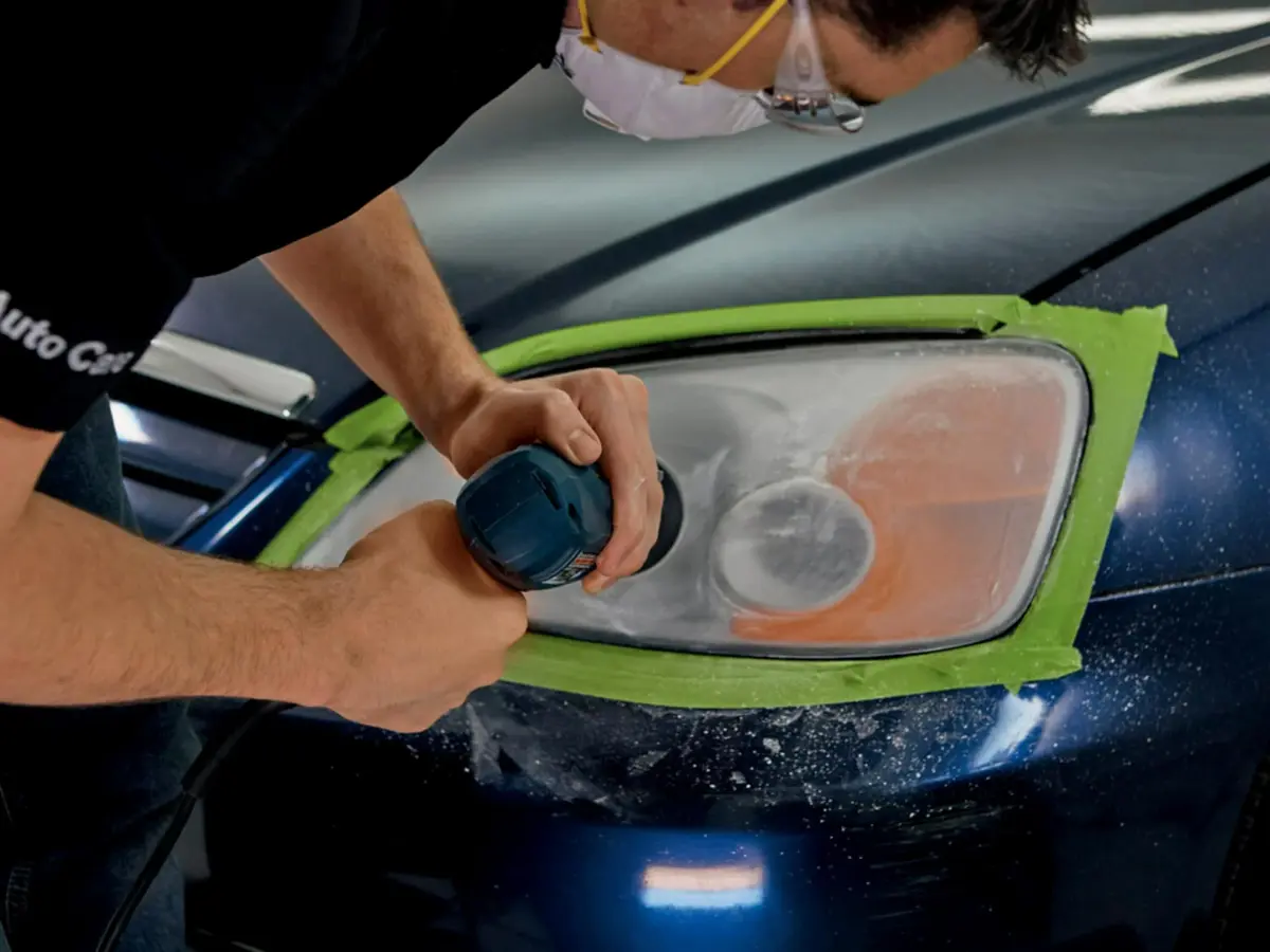 3M Ultra Headlight Restoration Kit | Heavy-Duty Plastic Lens Restorer with Sanding Discs & UV Protectant - view 9