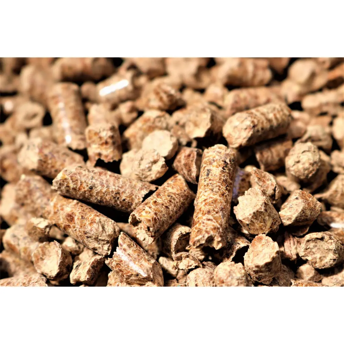 Bear Mountain Hickory Wood Pellets for Smoker and Grill, 40lb Bag | All-Natural Hardwood Flavor for Outdoor Cooking - view 6