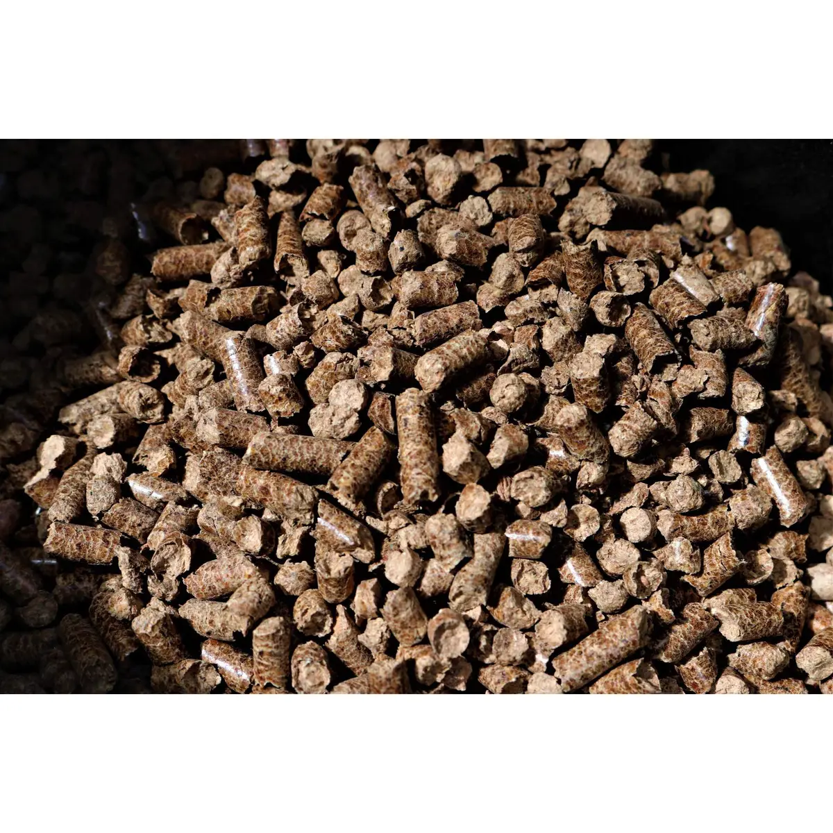 Bear Mountain Hickory Wood Pellets for Smoker and Grill, 40lb Bag | All-Natural Hardwood Flavor for Outdoor Cooking - view 7